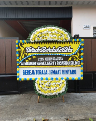 Papan Bunga Duka di Marga Sakti Sebelat